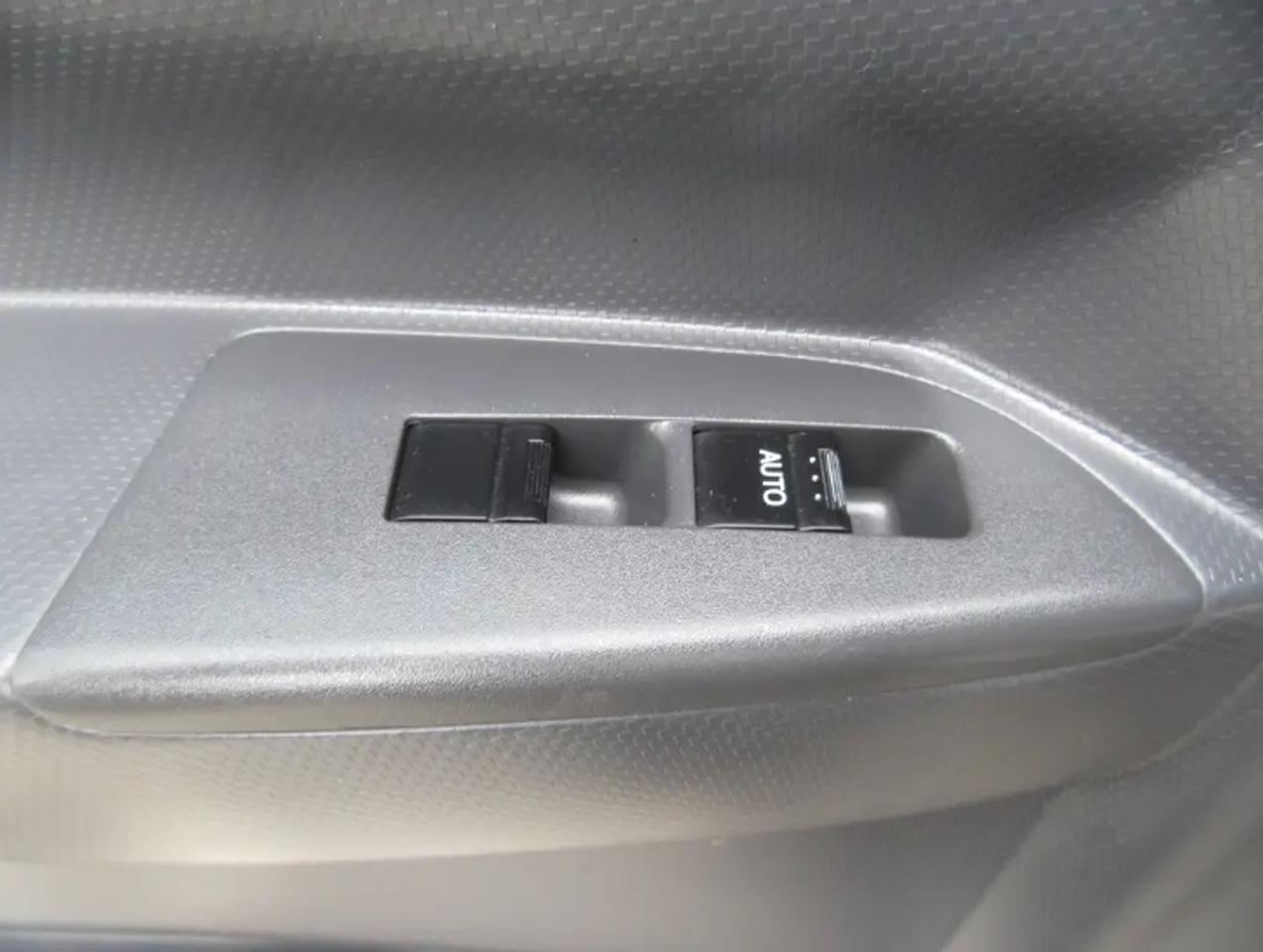 2023 Isuzu NRR DIESEL 20FT HIGH & WIDE BOX POWER LIFTGATE Photo