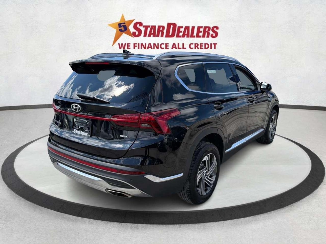 2023 Hyundai Santa Fe Preferred AWD SUNROOF WE FINANCE ALL CREDIT! Photo