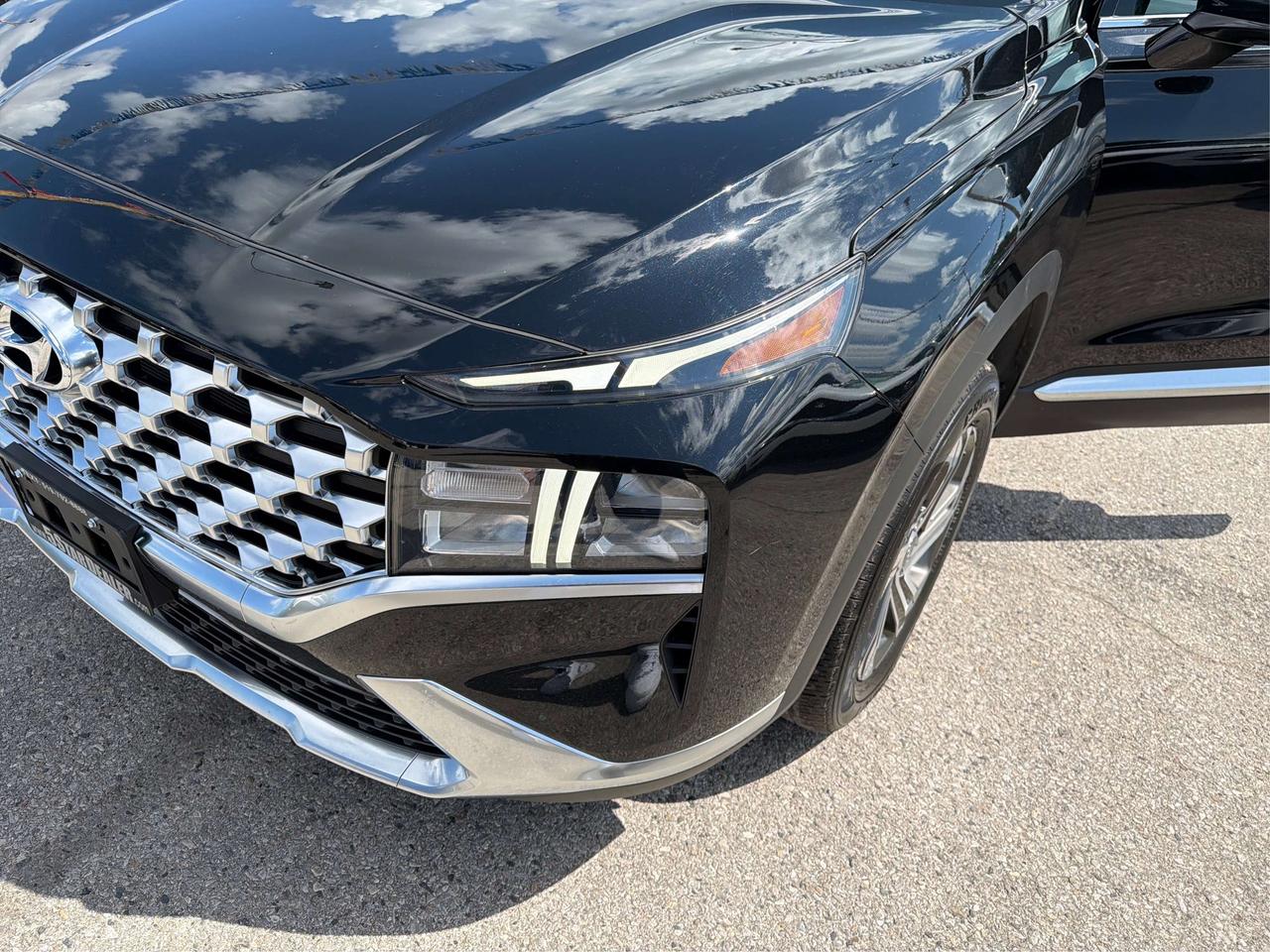 2023 Hyundai Santa Fe Preferred AWD SUNROOF WE FINANCE ALL CREDIT! Photo