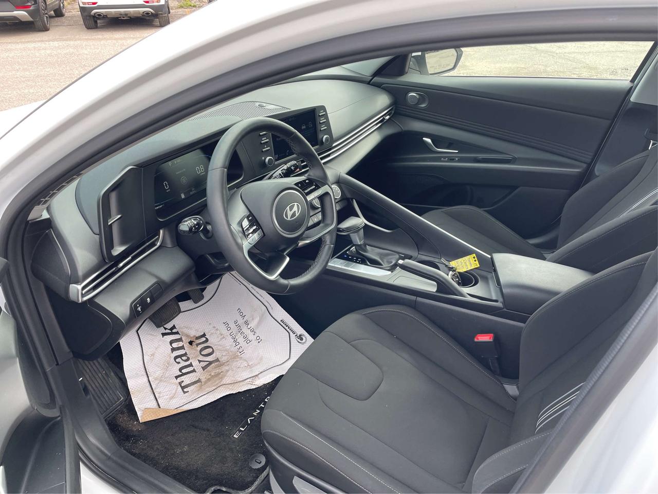2024 Hyundai Elantra Preferred LOW KM MUST SEE WE FINANCE ALL! Photo