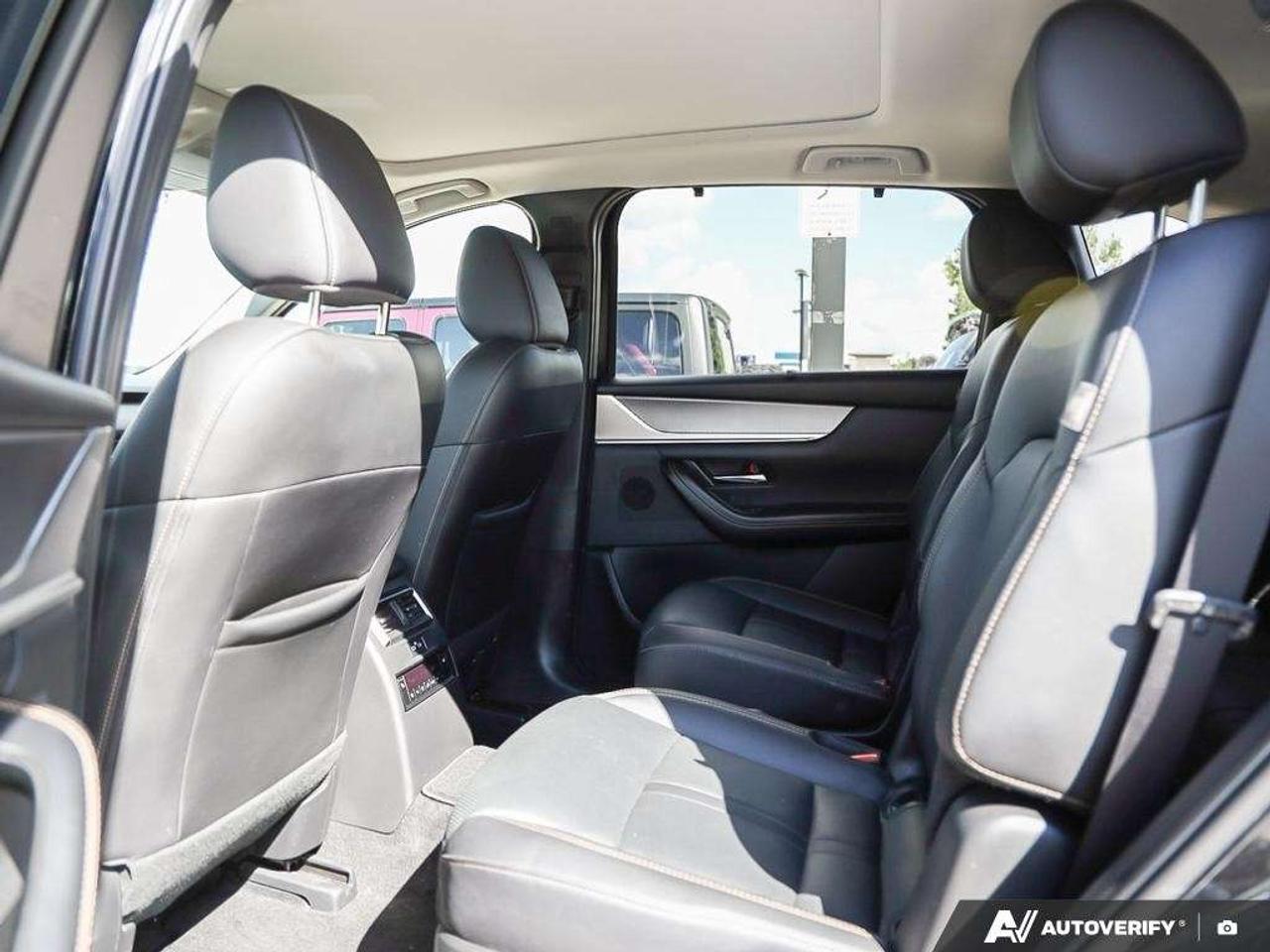 2025 Mazda CX-90 MHEV Excellent Condition   Low Interest Rates Photo