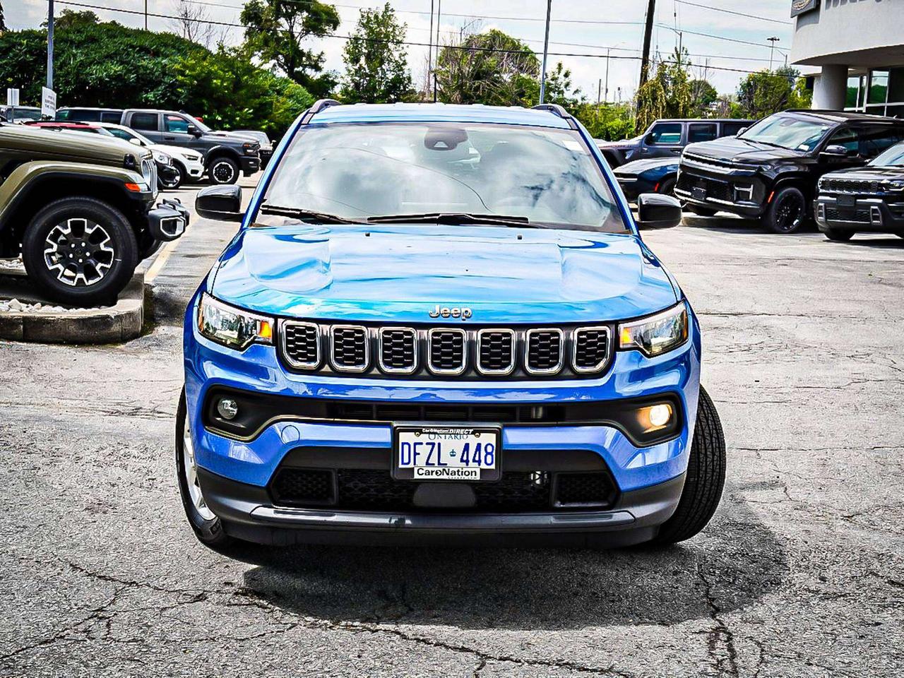 2025 Jeep Compass  Photo3