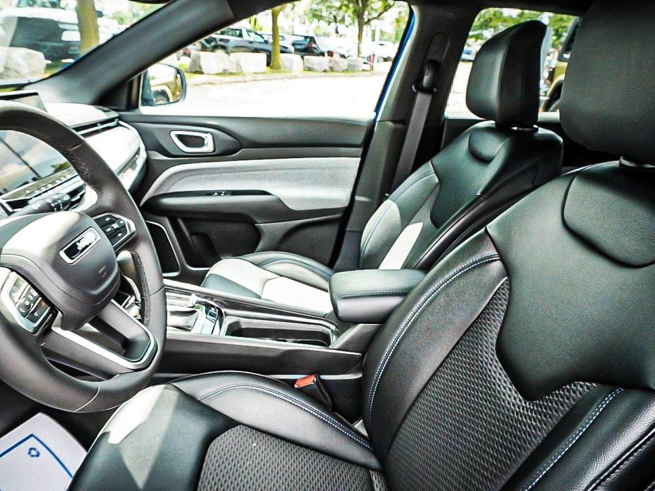 2025 Jeep Compass  Photo