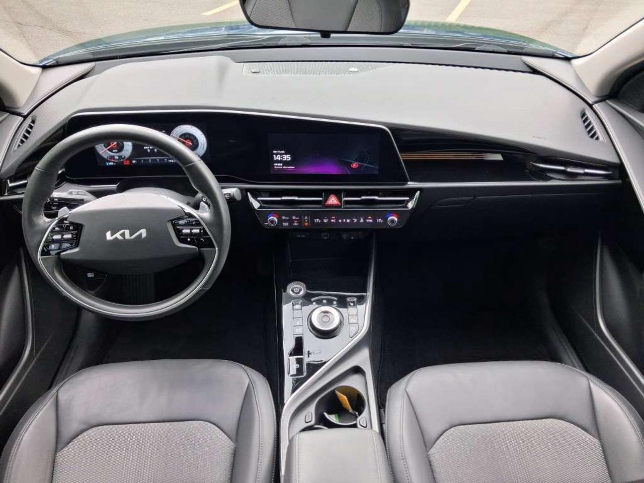 2023 Kia NIRO Premium+ FWD Photo