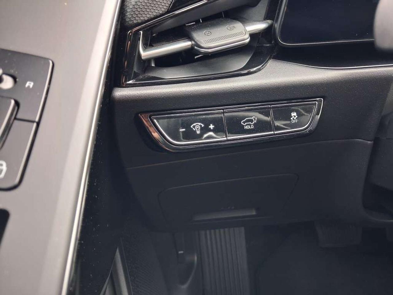 2023 Kia NIRO Premium+ FWD Photo