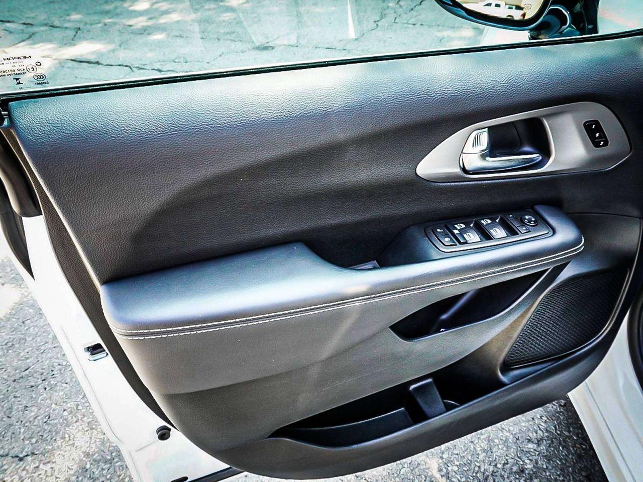 2025 Chrysler Pacifica  Photo