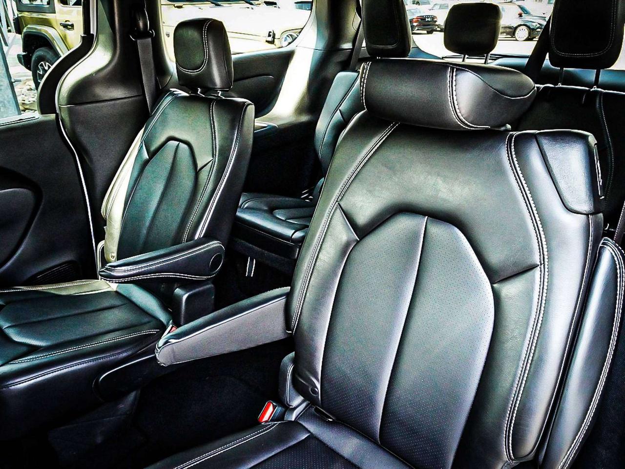 2025 Chrysler Pacifica  Photo
