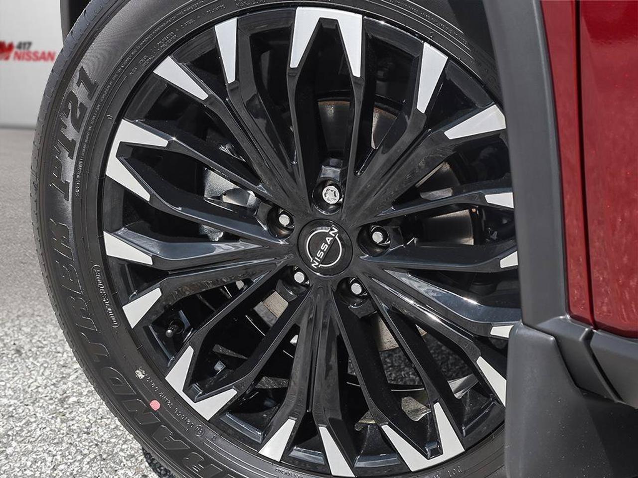 2026 Nissan Rogue SV Dark Armor Photo