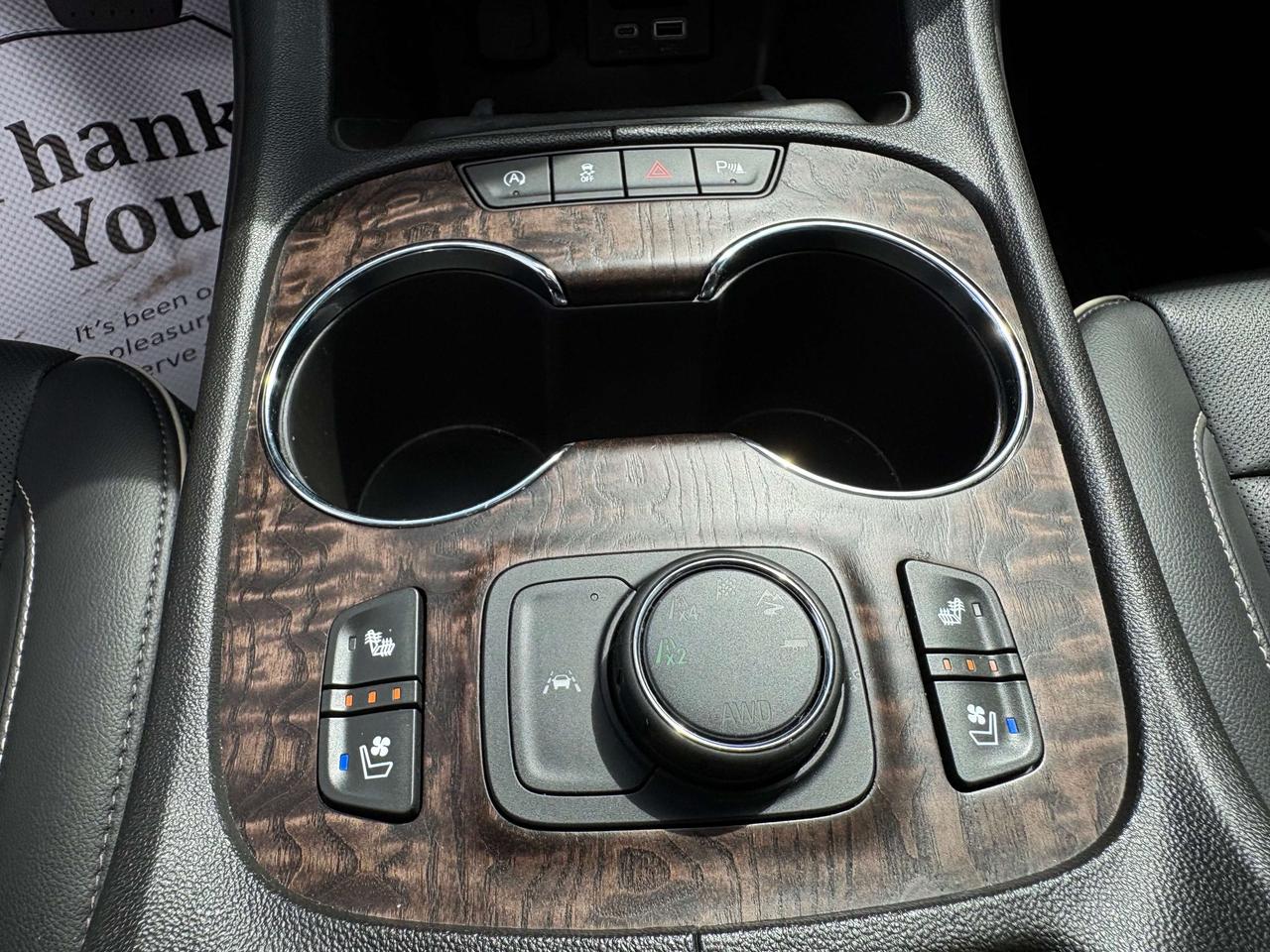 2023 GMC Acadia Denali AWD   Nav.   Sunroof   Heated/Cooled Seats Photo
