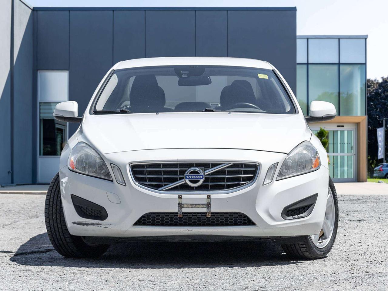 2012 Volvo S60 T5  TRADE IN  AS TRADED  AS IS Photo1
