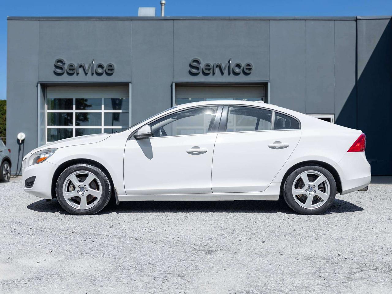 2012 Volvo S60 T5  TRADE IN  AS TRADED  AS IS Photo