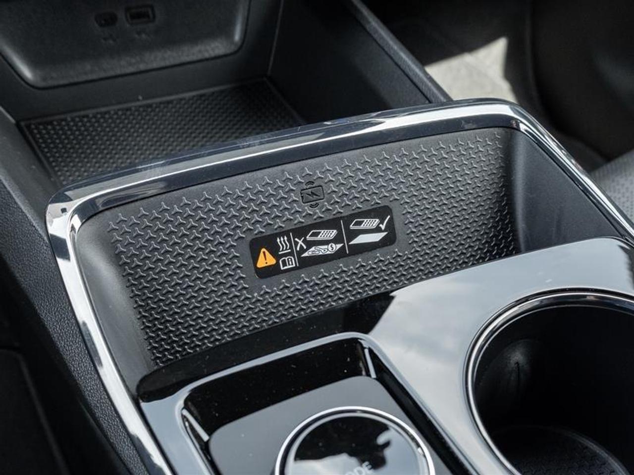 2027 Chevrolet Equinox RS 4dr All-Wheel Drive Photo
