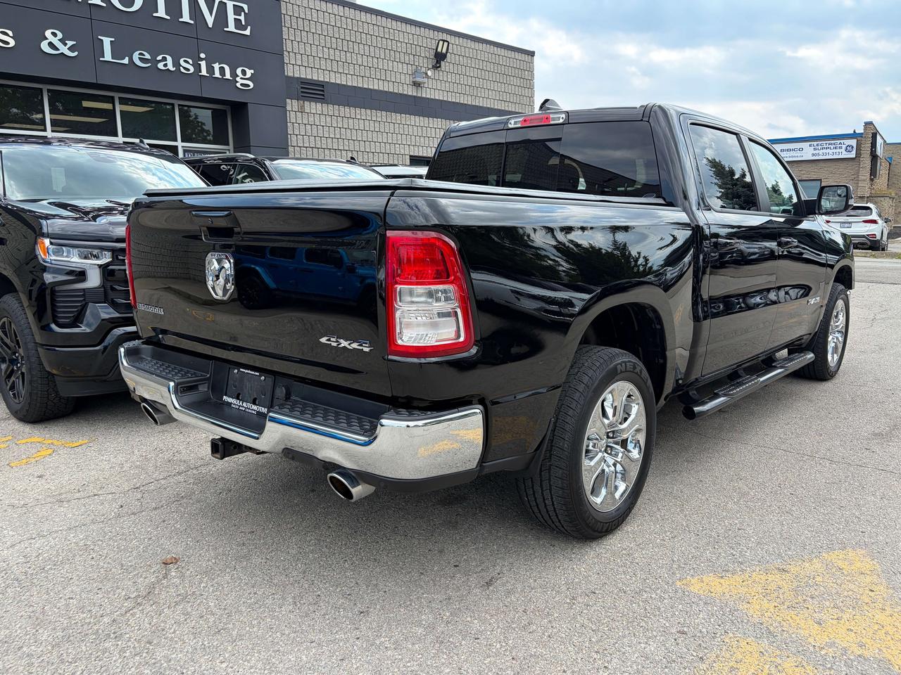 2022 RAM 1500 BIG HORN LEVEL 2 EQUIPMENT, HEMI, NAVI, 20" Photo