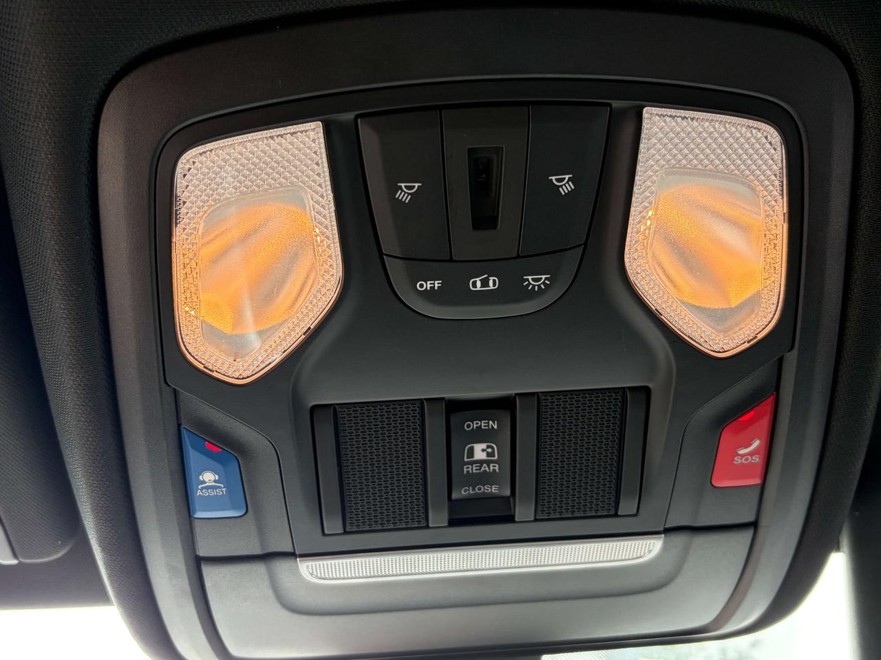2022 RAM 1500 BIG HORN LEVEL 2 EQUIPMENT, HEMI, NAVI, 20" Photo