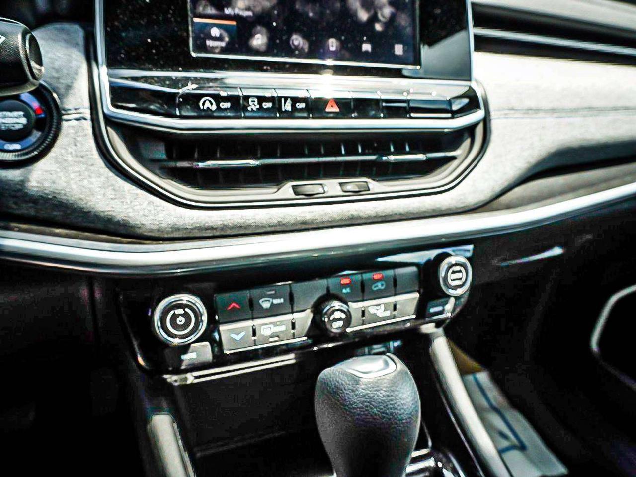 2025 Jeep Compass  Photo
