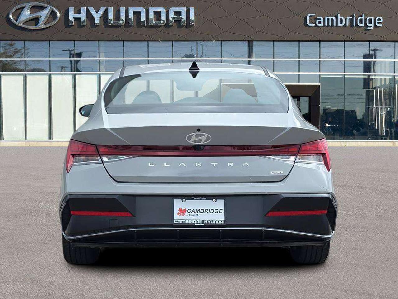 2025 Hyundai Elantra Luxury   NO ACCIDENTS LEATHER BOSE 4.5L/100KM Photo