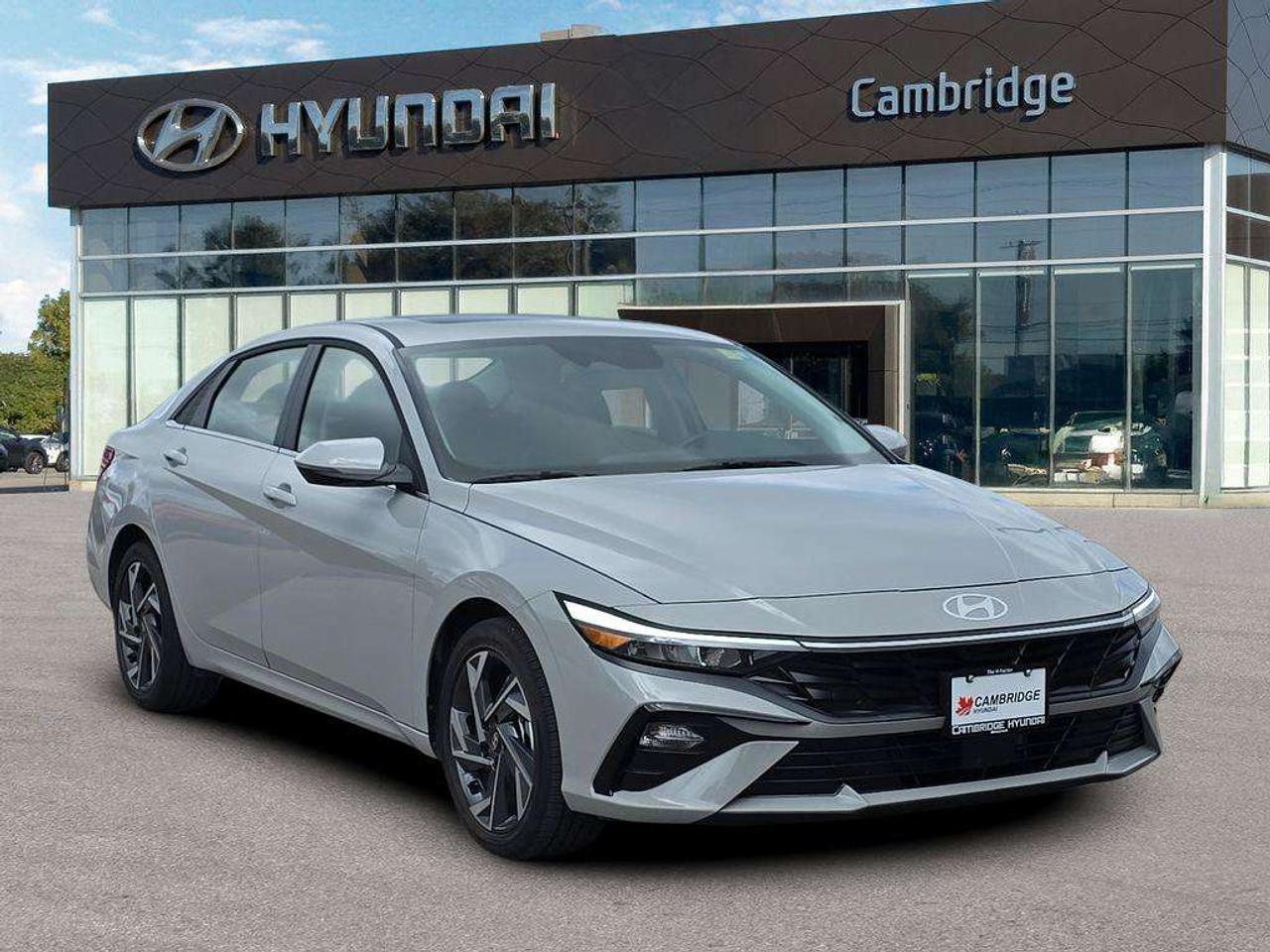 2025 Hyundai Elantra Luxury   NO ACCIDENTS LEATHER BOSE 4.5L/100KM Photo