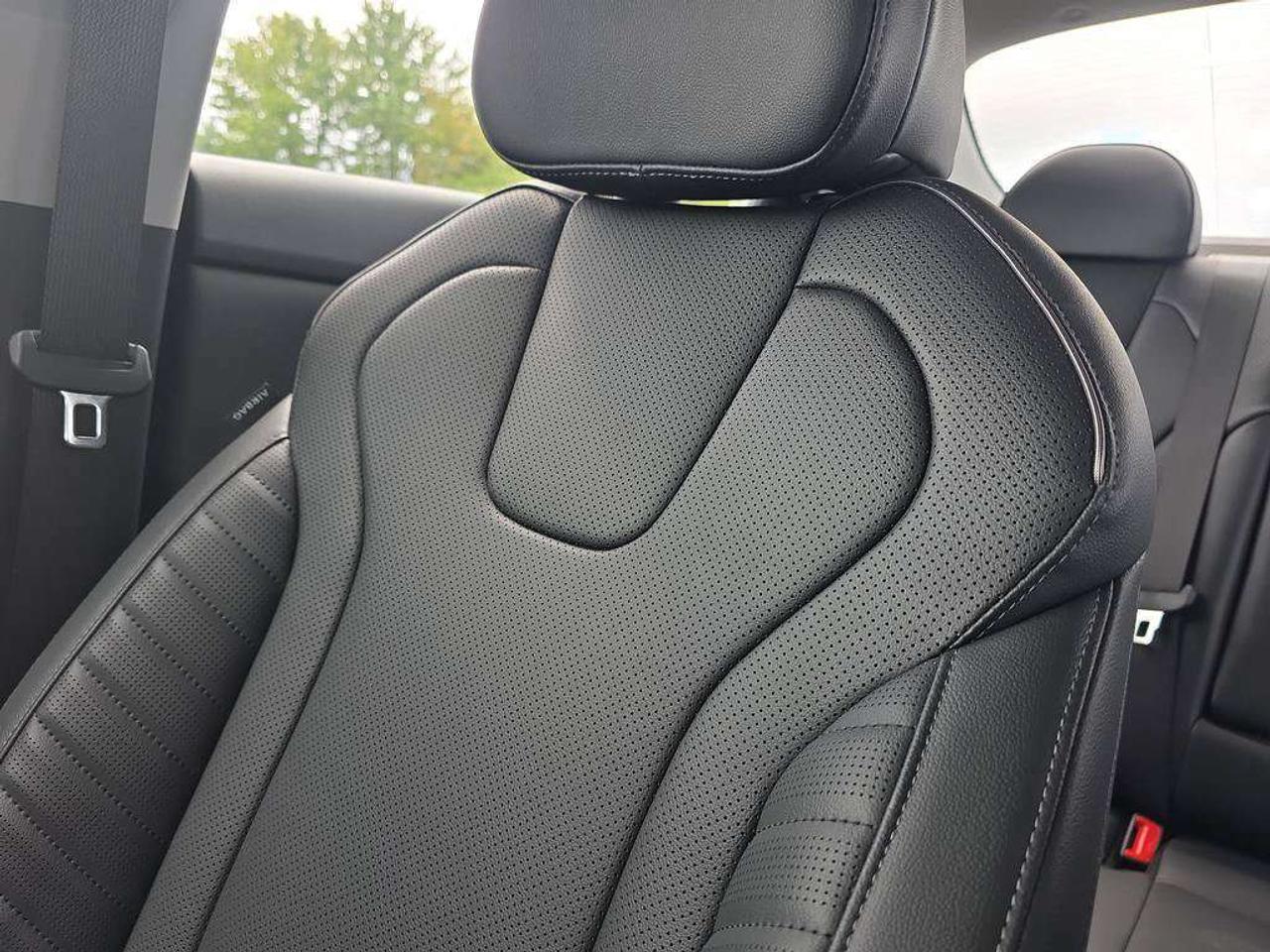 2025 Hyundai Elantra Luxury   NO ACCIDENTS LEATHER BOSE 4.5L/100KM Photo