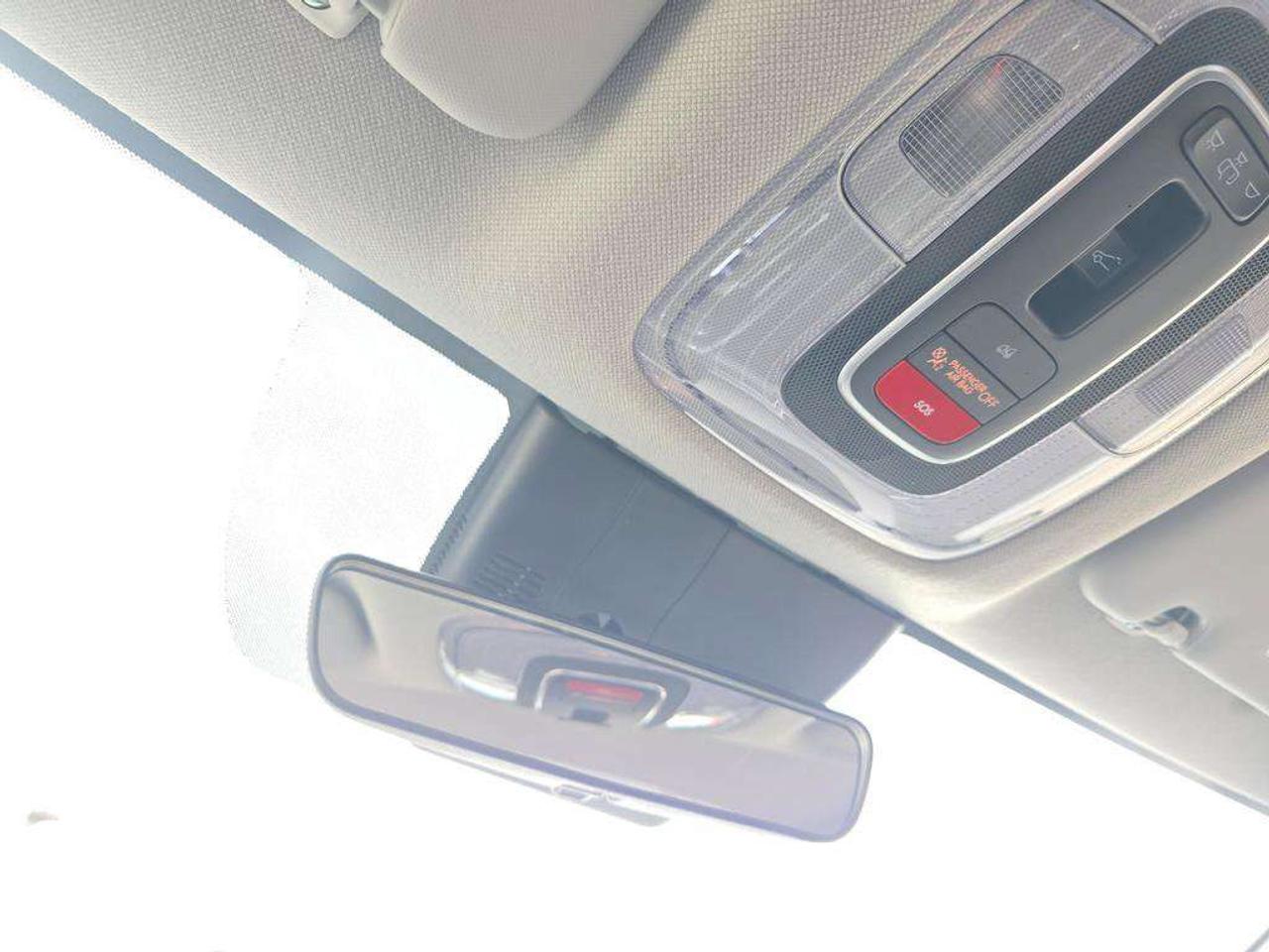 2025 Hyundai Elantra Luxury   NO ACCIDENTS LEATHER BOSE 4.5L/100KM Photo