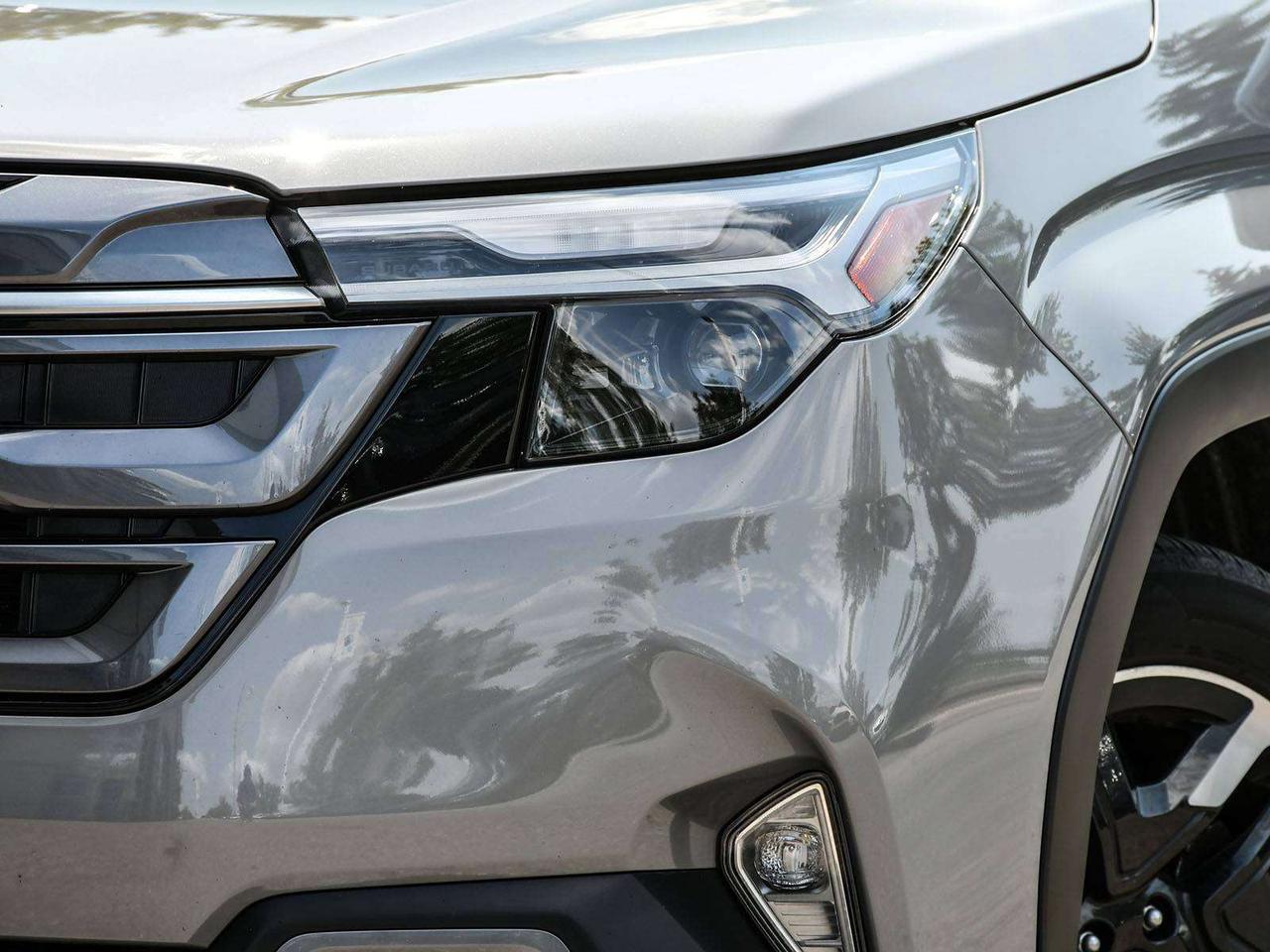 2025 Subaru Forester LIMITED   1OWNER   NAV   CRUISE   SUNROOF  CARPLAY Photo5