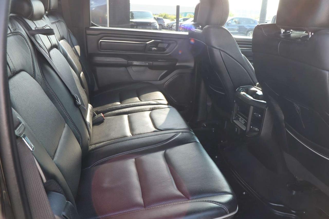 2022 RAM 1500 Limited Crew Cab 4WD   No Accident   Ecodiesel Photo