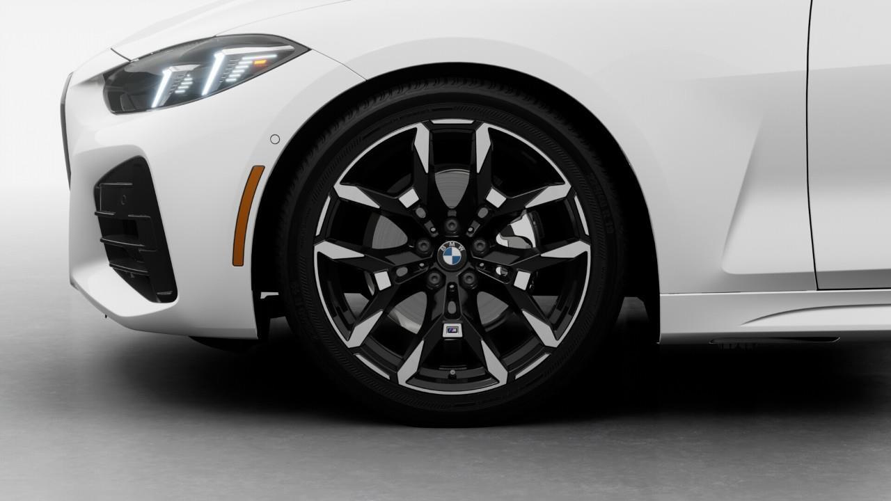 2027 BMW 430 i xDrive 2dr All-Wheel Drive Coupe Photo