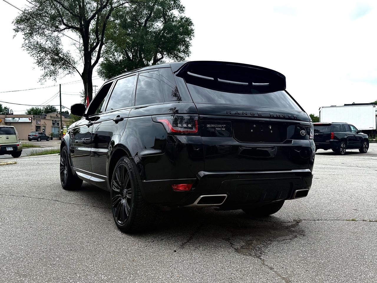 2021 Land Rover Range Rover Sport Dynamic l HSE l V8 Supercharged l 518HP l AWD l Photo