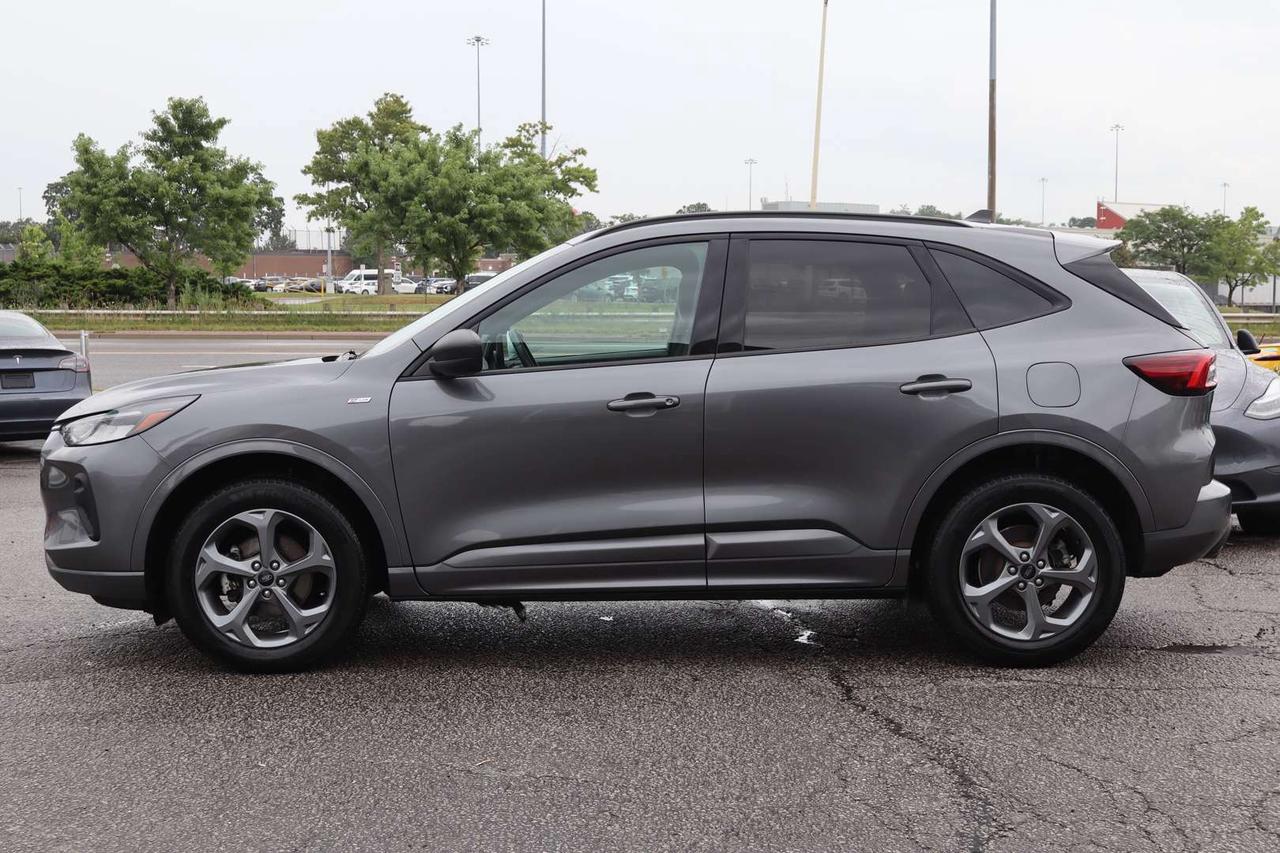 2024 Ford Escape ST-Line AWD   No Accident   Clean Carfax   Leather   Nav Photo3