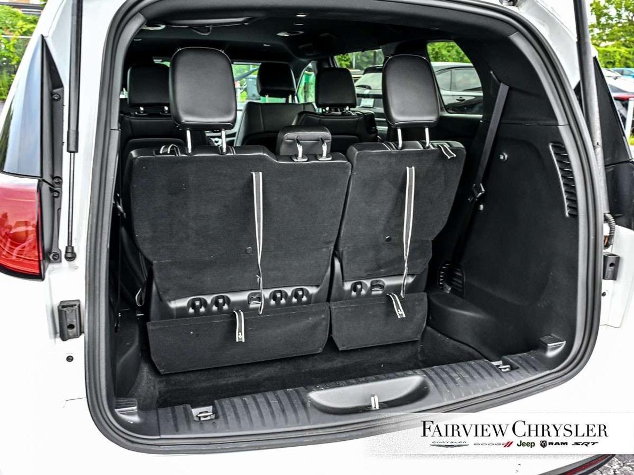 2025 Chrysler Grand Caravan SXT 2WD PWR SLIDING DOORS   LEATHER   CARPLAY   HEATED SEATS   HEATED STEERING WHEEL   REMOTE START Photo