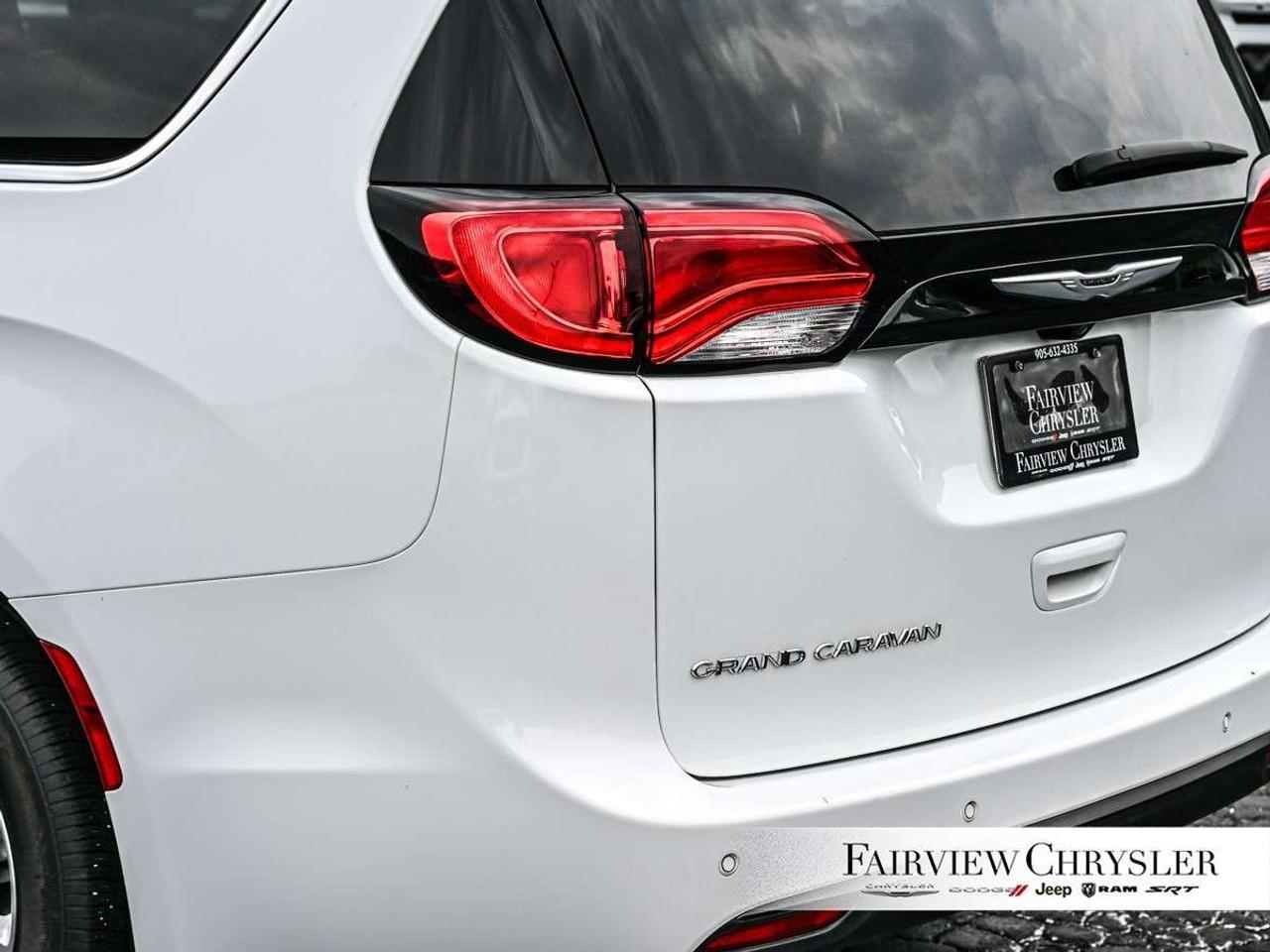 2025 Chrysler Grand Caravan SXT 2WD PWR SLIDING DOORS   LEATHER   CARPLAY   HEATED SEATS   HEATED STEERING WHEEL   REMOTE START Photo