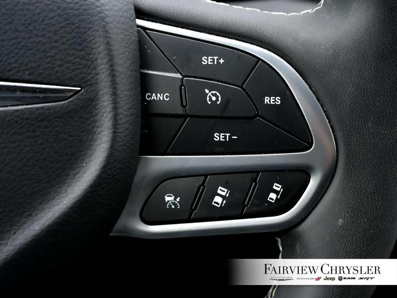 2025 Chrysler Grand Caravan SXT 2WD PWR SLIDING DOORS   LEATHER   CARPLAY   HEATED SEATS   HEATED STEERING WHEEL   REMOTE START Photo