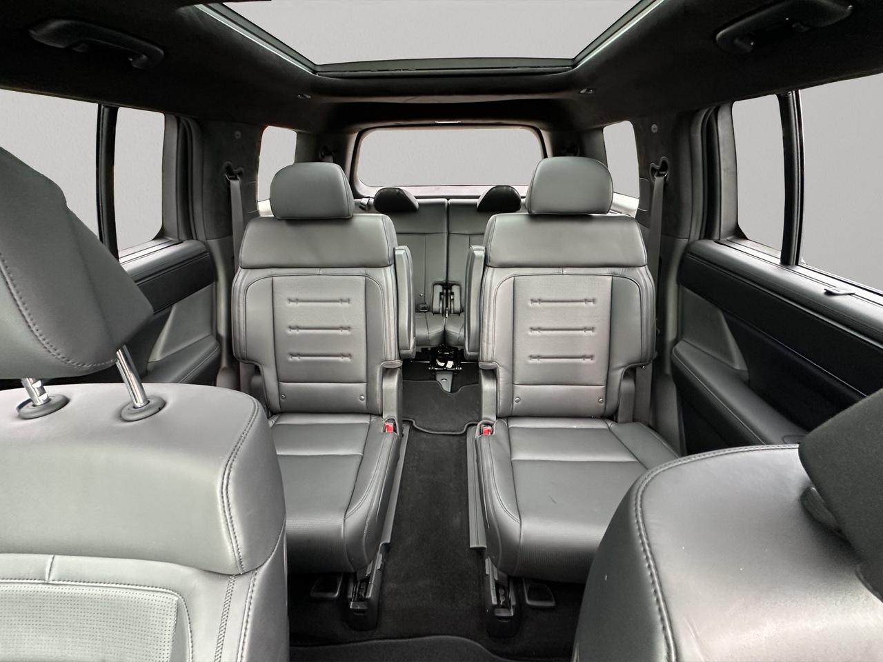 2024 Hyundai Santa Fe Ultimate Calligraphy | Reverse Cam | Heated Seats Photo