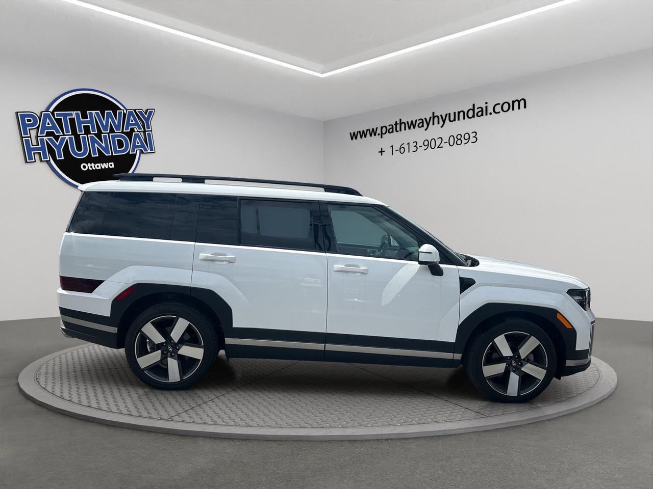 2025 Hyundai Santa Fe Luxury | All-Wheel Drive | Multiple Terrain Modes | 3 Row Seating | Adaptive Cruise Control | Photo