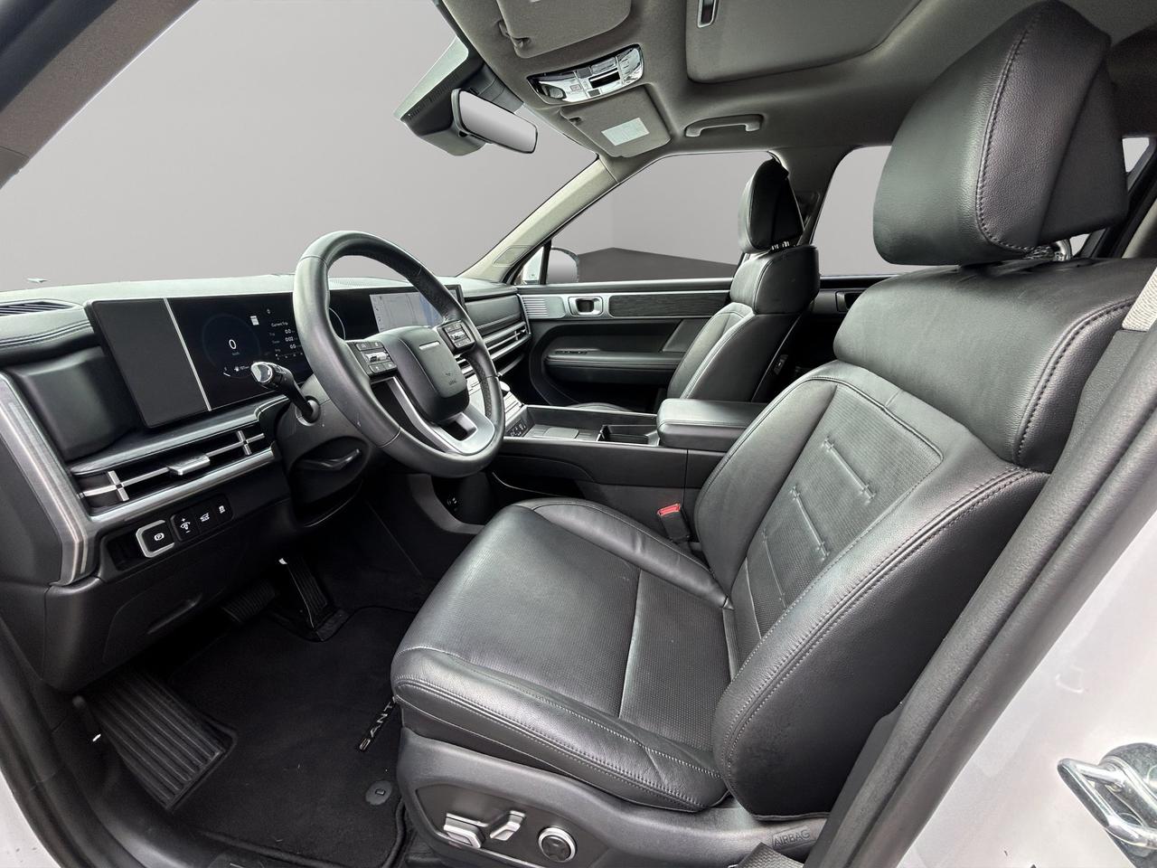 2025 Hyundai Santa Fe Luxury | All-Wheel Drive | Multiple Terrain Modes | 3 Row Seating | Adaptive Cruise Control | Photo