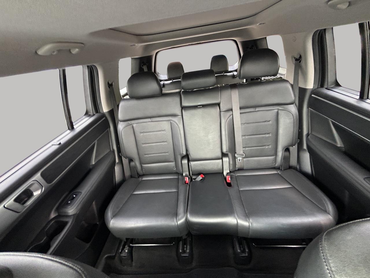 2025 Hyundai Santa Fe Luxury | All-Wheel Drive | Multiple Terrain Modes | 3 Row Seating | Adaptive Cruise Control | Photo
