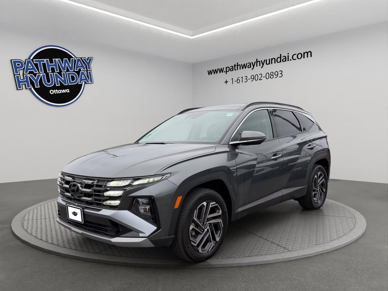 2026 Hyundai Tucson Hybrid Ultimate | Lane Departure Warning | Adaptive Cruise Control | Remote Engine Start | Pan Roof Photo
