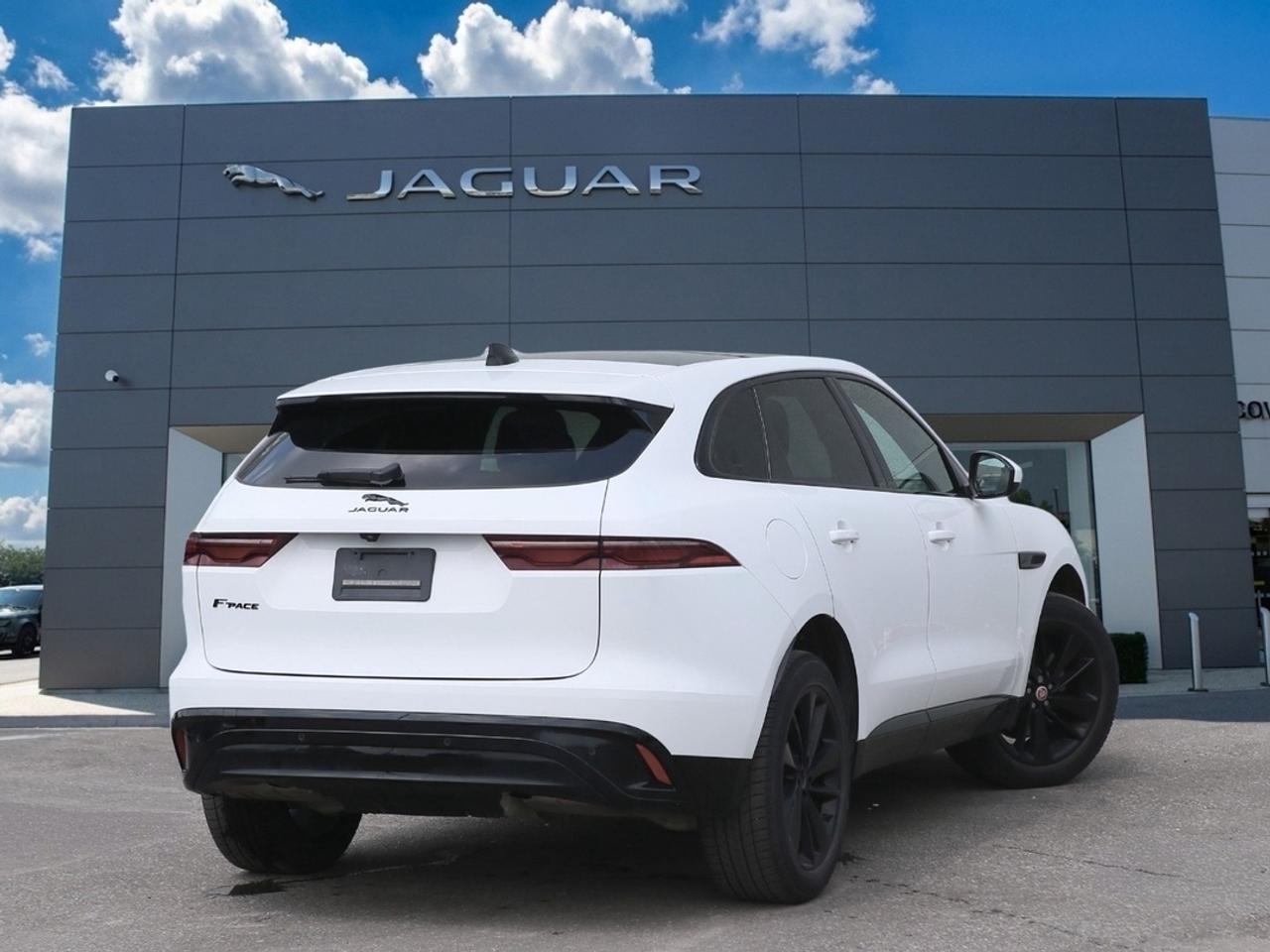 2023 Jaguar F-PACE S Photo