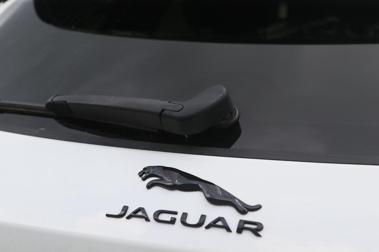 2023 Jaguar F-PACE S Photo