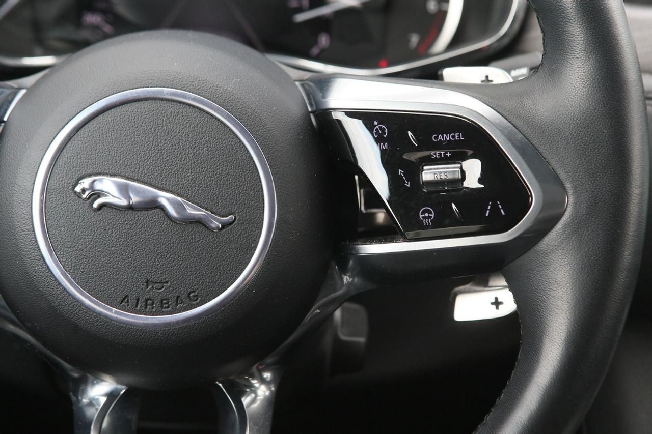 2023 Jaguar F-PACE S Photo