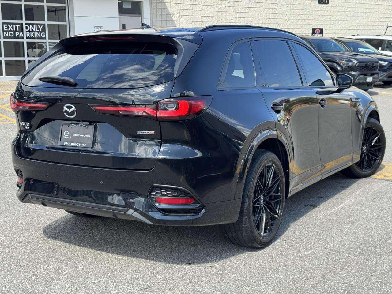2025 Mazda CX-70 MHEV SIGNATURE/ 2.99% RATE/ MUST SEE/ CARFAX CLEAN Photo4