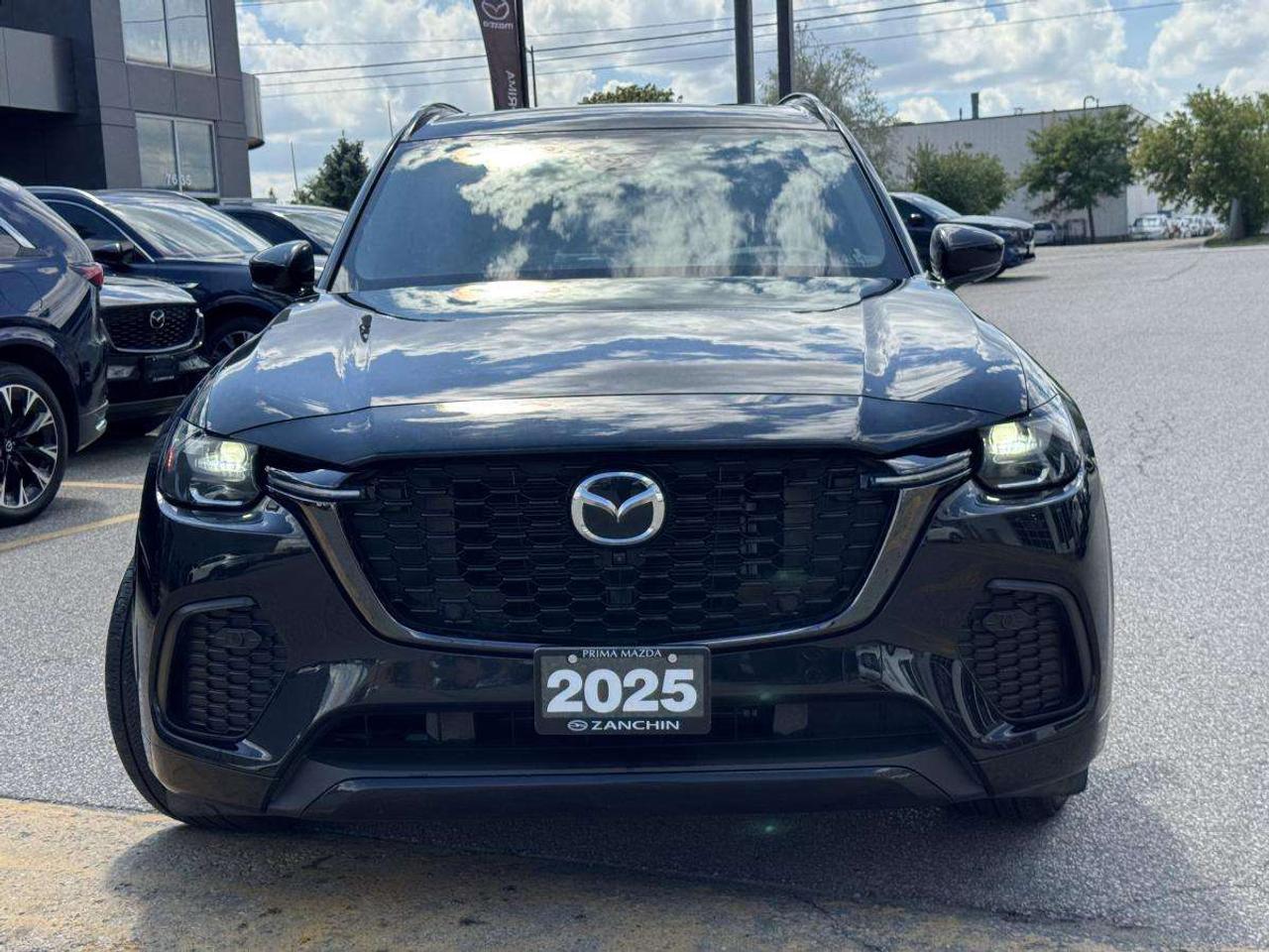 2025 Mazda CX-70 MHEV SIGNATURE/ 2.99% RATE/ MUST SEE/ CARFAX CLEAN Photo1