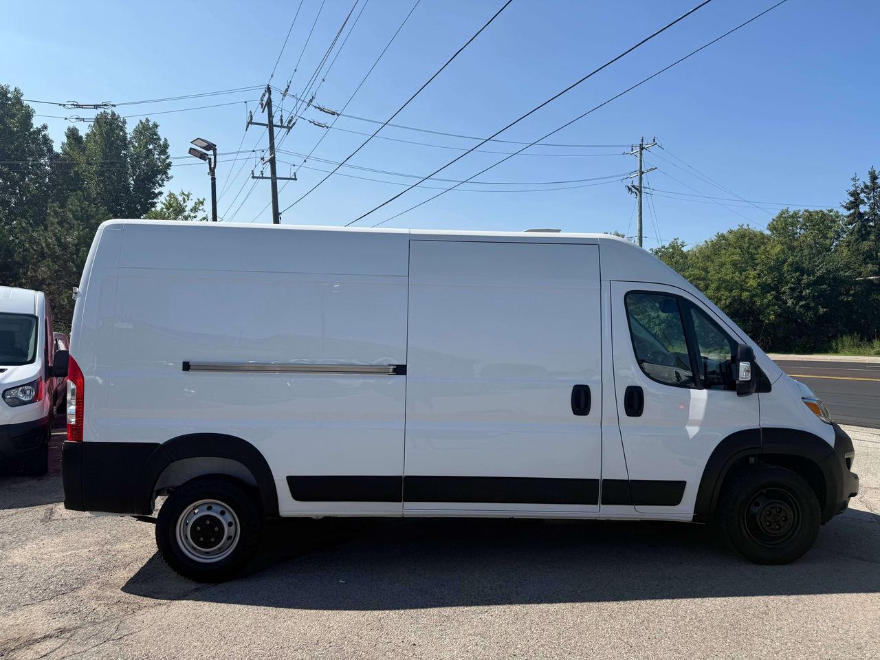 2023 RAM ProMaster 159 w/b, only 68,000 Kms. Photo1