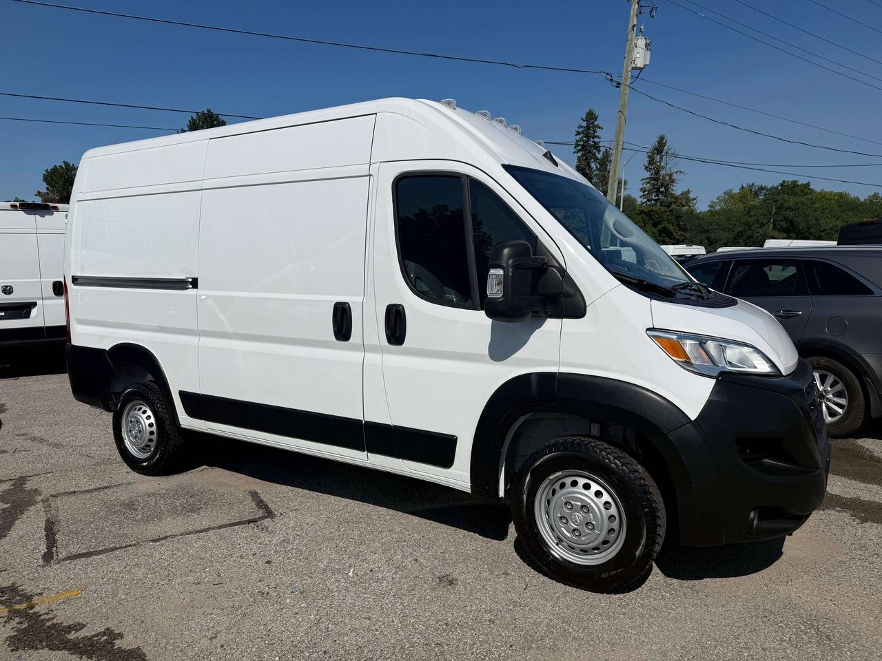 2023 RAM ProMaster 159 w/b, only 68,000 Kms. Photo