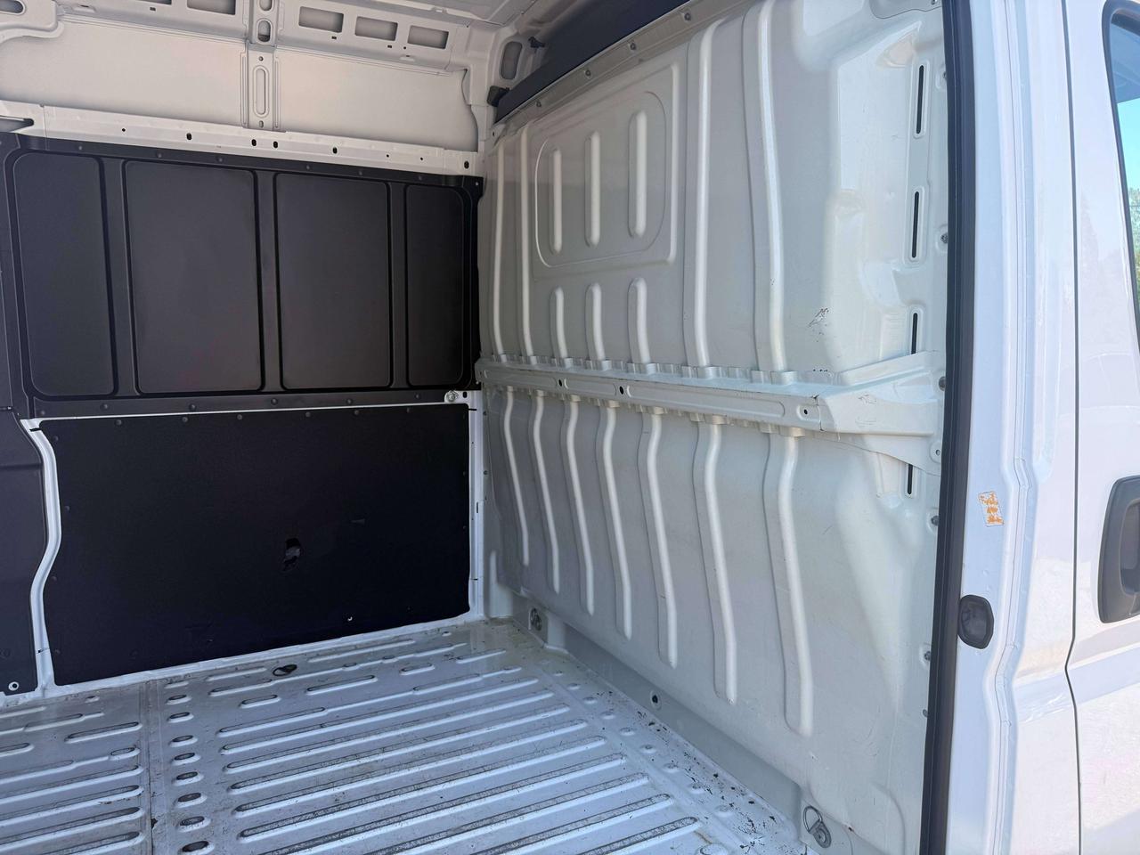 2023 RAM ProMaster 159 w/b, only 68,000 Kms. Photo