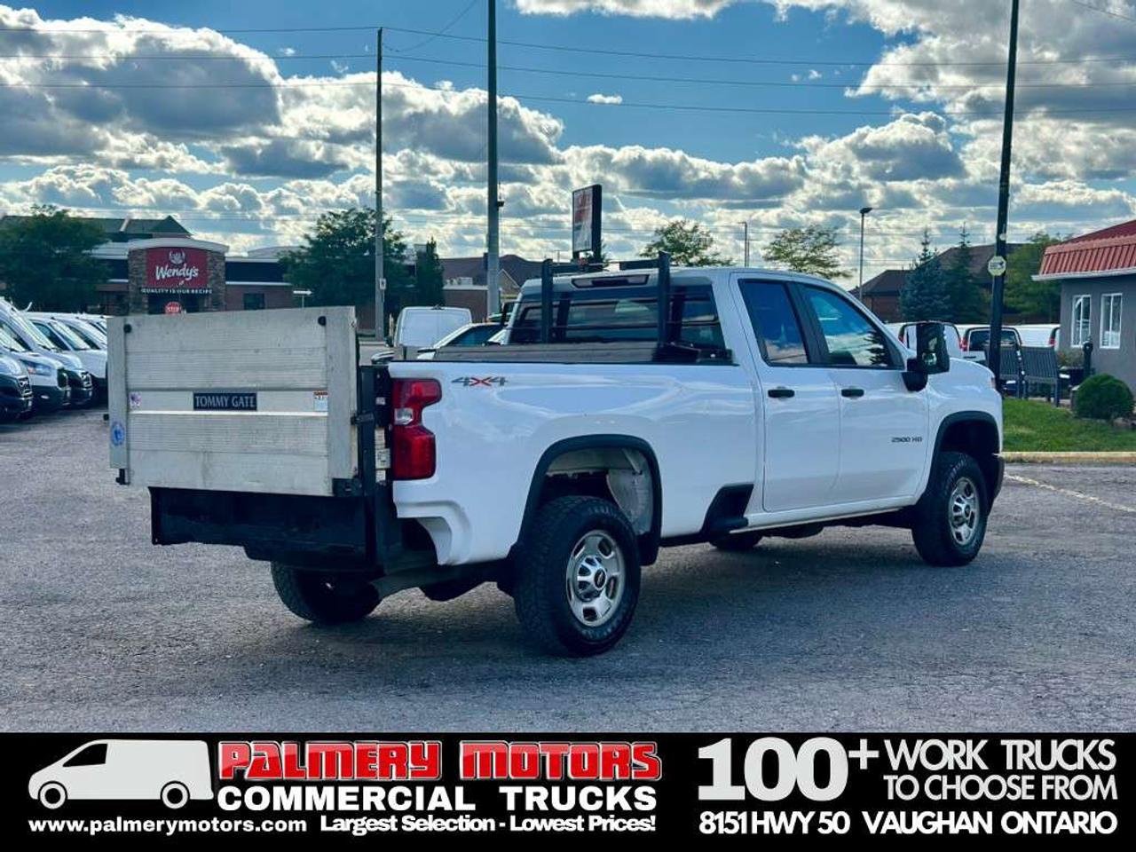 2022 Chevrolet SILVERADO 2500HD Double Cab 4X4 8FT Box + Tailgate Photo