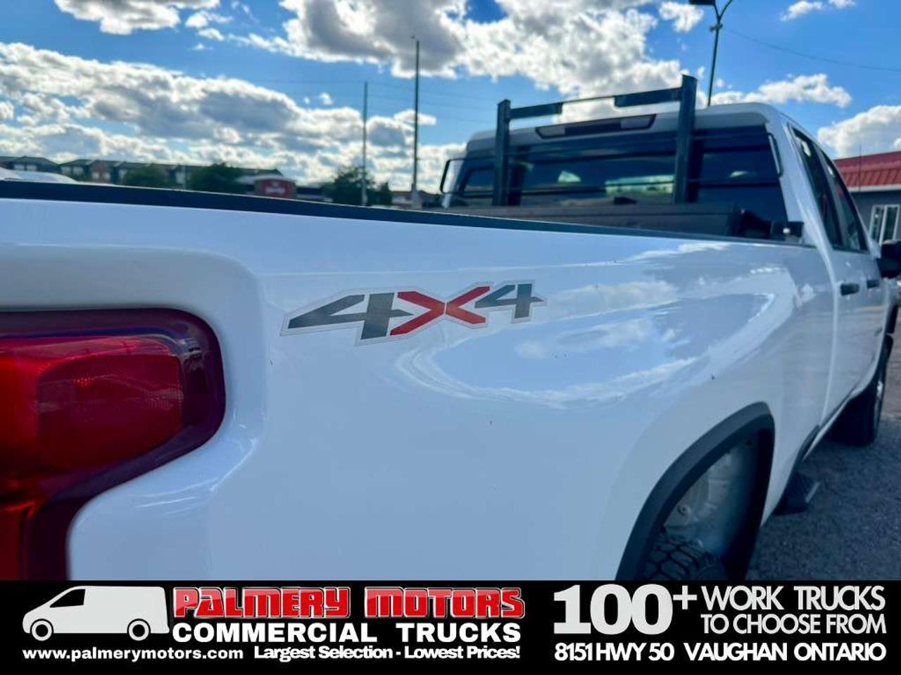2022 Chevrolet SILVERADO 2500HD Double Cab 4X4 8FT Box + Tailgate Photo