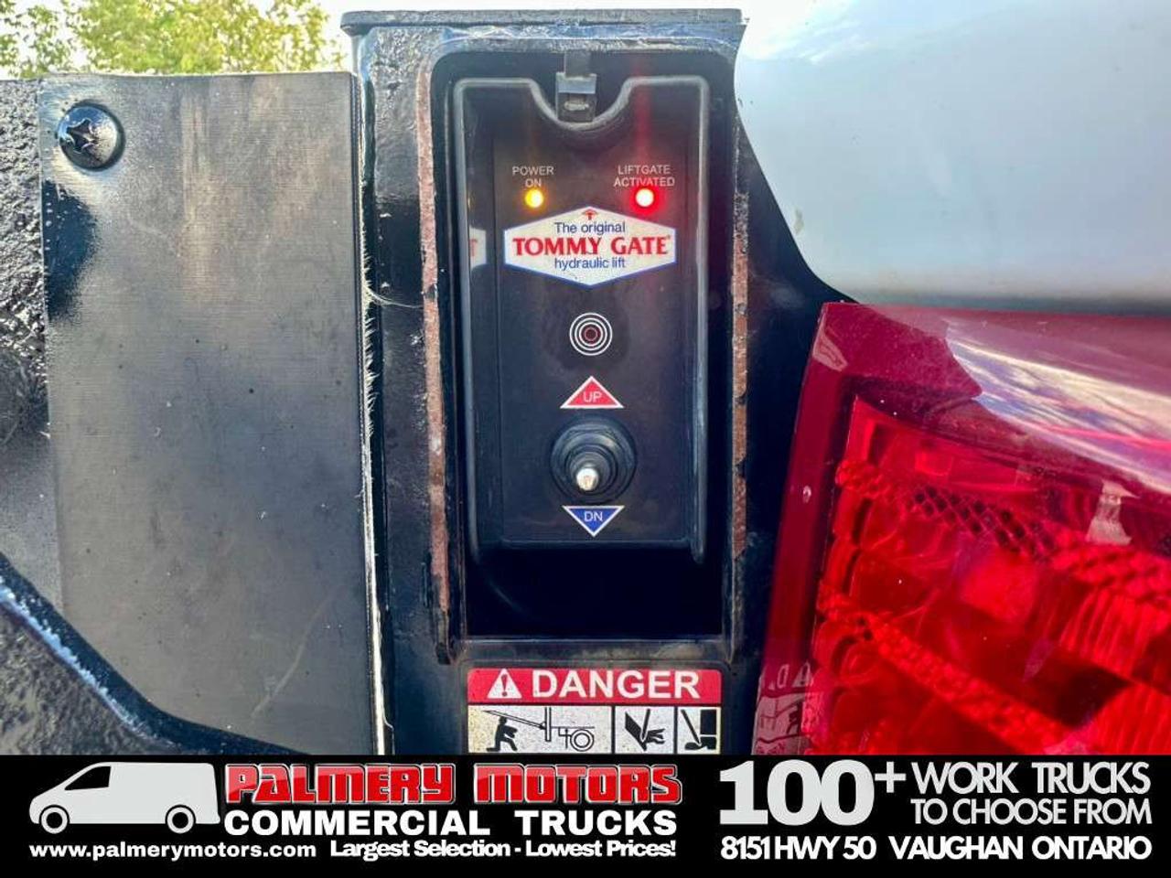 2022 Chevrolet SILVERADO 2500HD Double Cab 4X4 8FT Box + Tailgate Photo