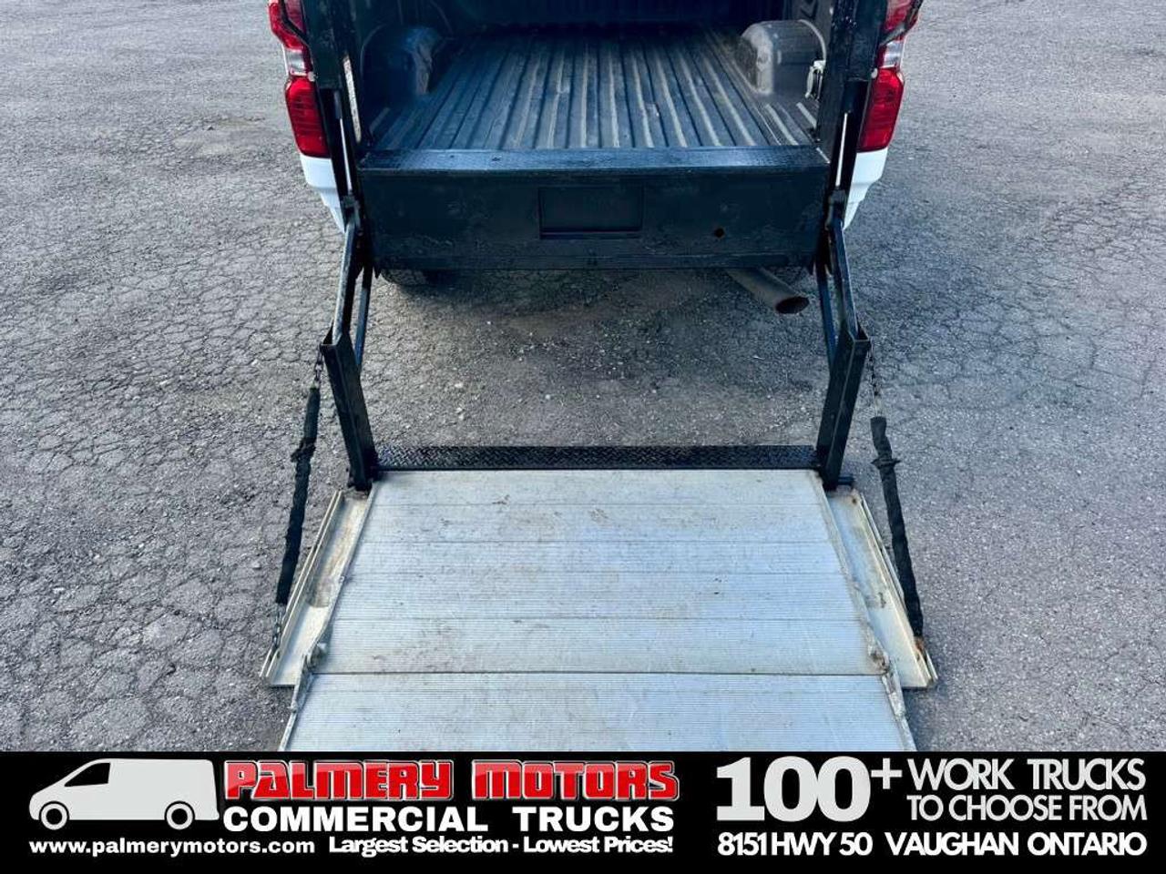 2022 Chevrolet SILVERADO 2500HD Double Cab 4X4 8FT Box + Tailgate Photo