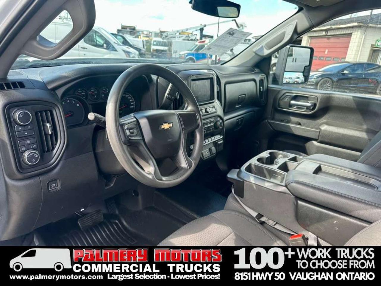 2022 Chevrolet SILVERADO 2500HD Double Cab 4X4 8FT Box + Tailgate Photo