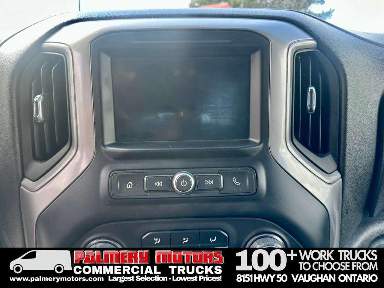 2022 Chevrolet SILVERADO 2500HD Double Cab 4X4 8FT Box + Tailgate Photo